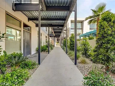8925 Flamingo, Las Vegas, NV 89147