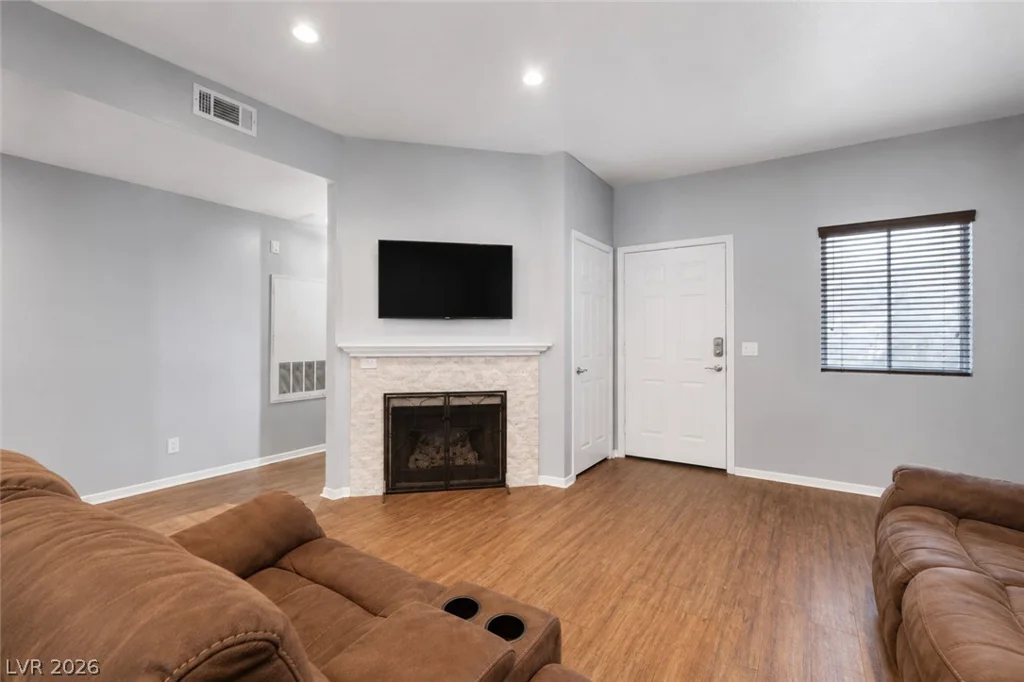 5250 Rainbow, Las Vegas, NV 89118