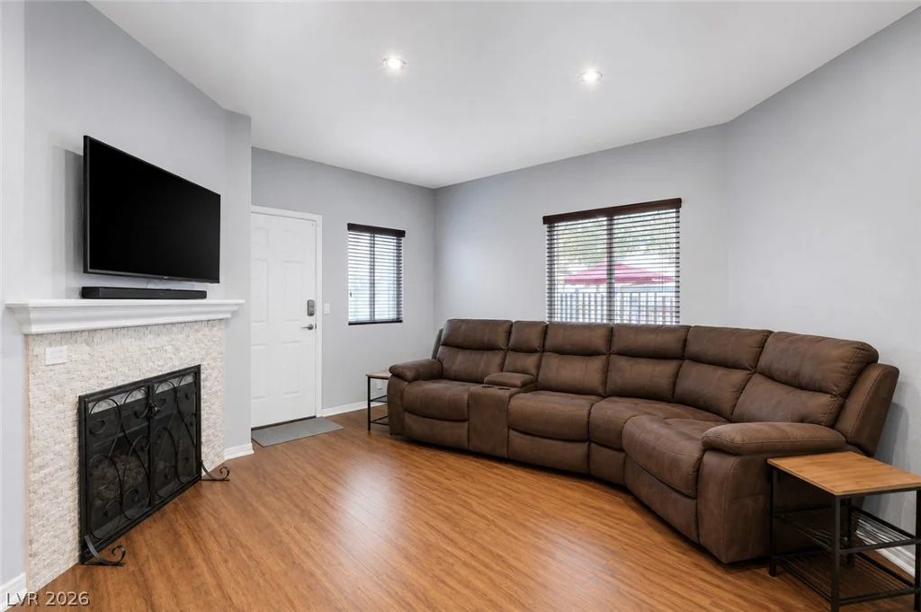 5250 Rainbow, Las Vegas, NV 89118