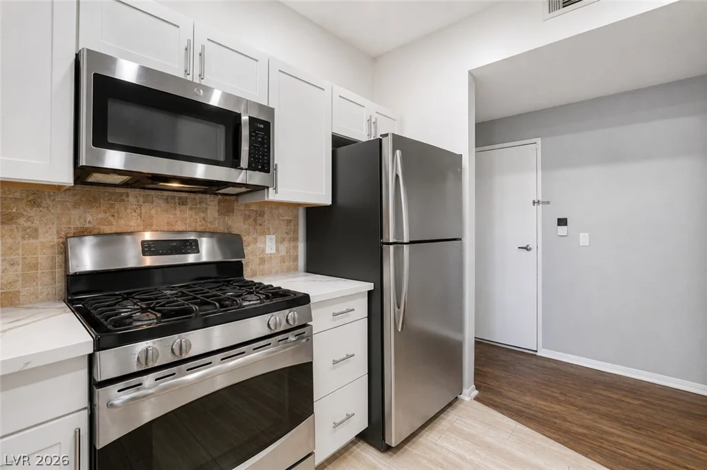 5250 Rainbow, Las Vegas, NV 89118