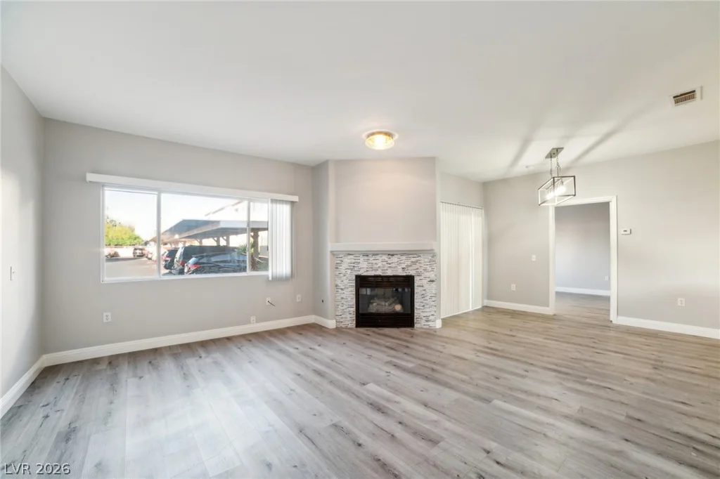 8725 Flamingo, Las Vegas, NV 89147
