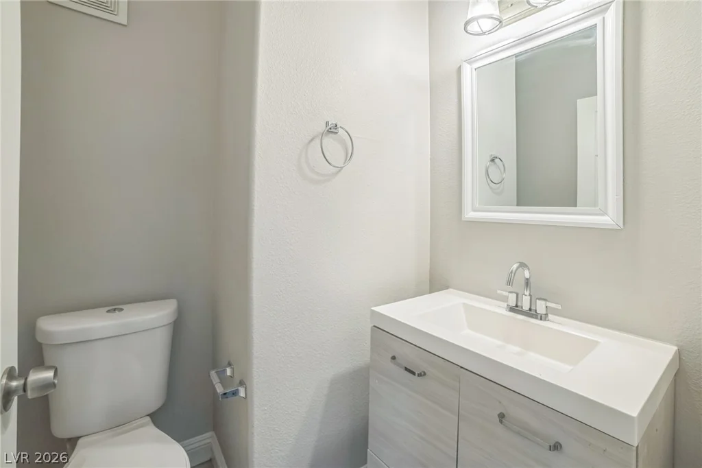 8725 Flamingo, Las Vegas, NV 89147
