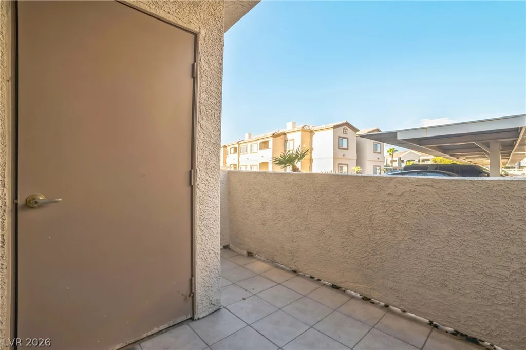 8725 Flamingo, Las Vegas, NV 89147