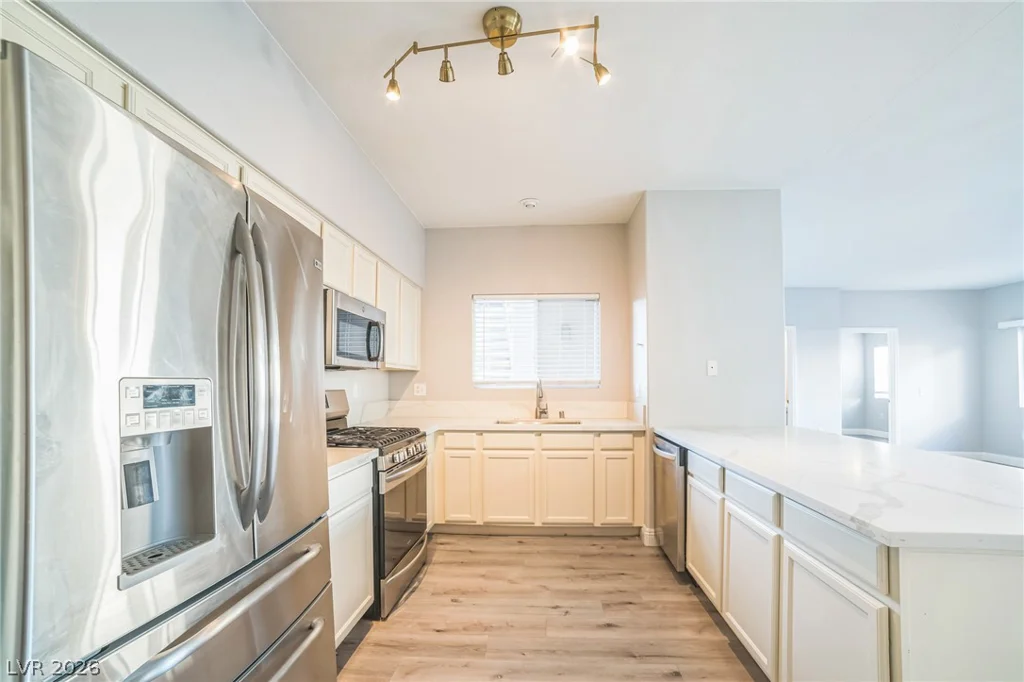 8725 Flamingo, Las Vegas, NV 89147