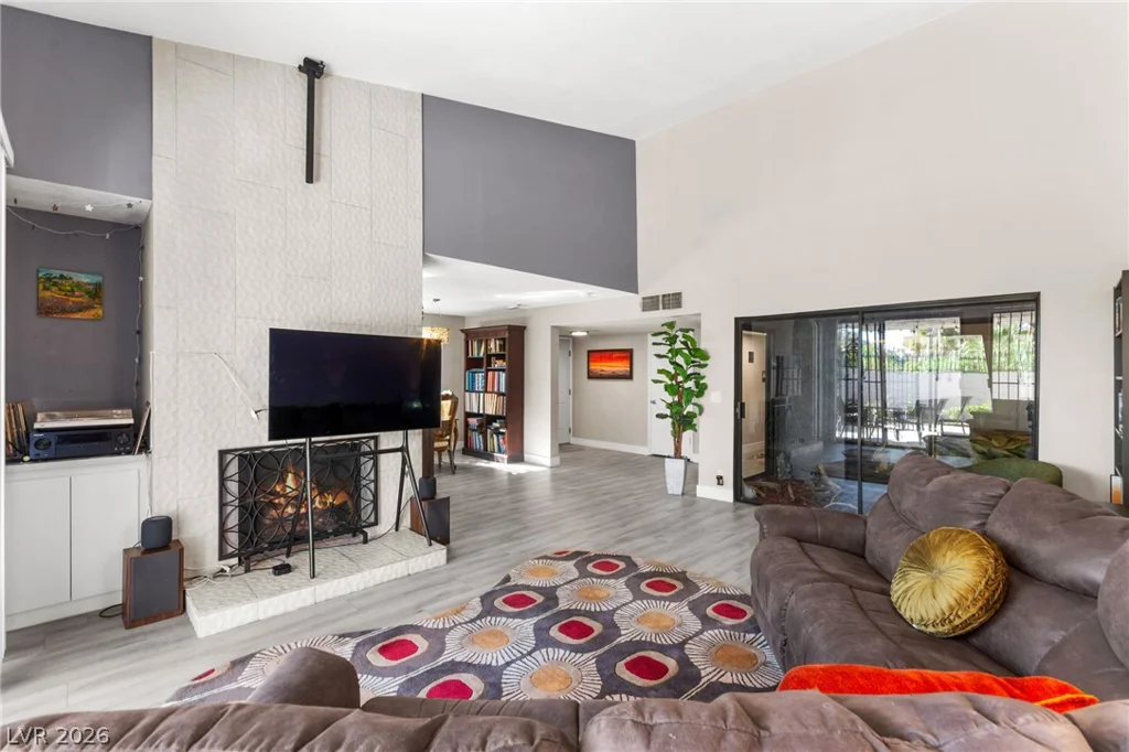 2511 Palmera, Las Vegas, NV 89121