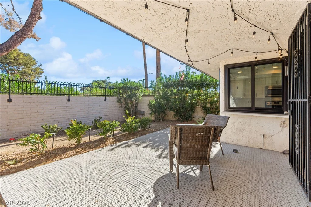2511 Palmera, Las Vegas, NV 89121