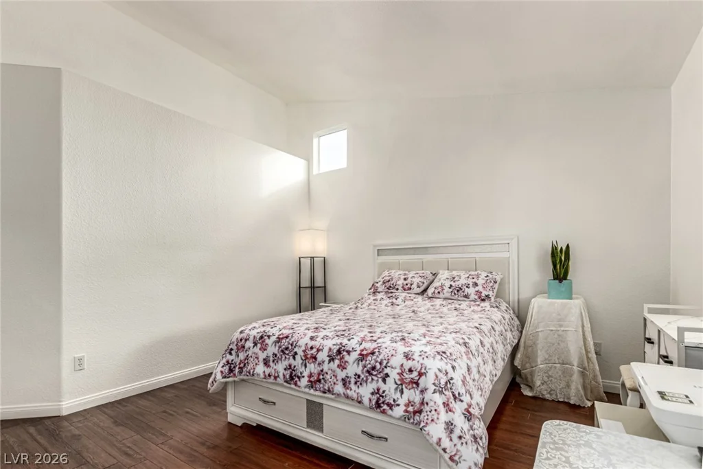 5931 Whalers Drift, North Las Vegas, NV 89031