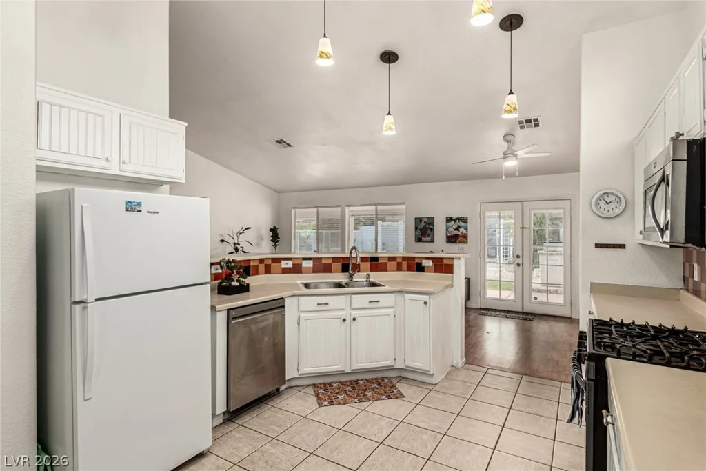 5931 Whalers Drift, North Las Vegas, NV 89031