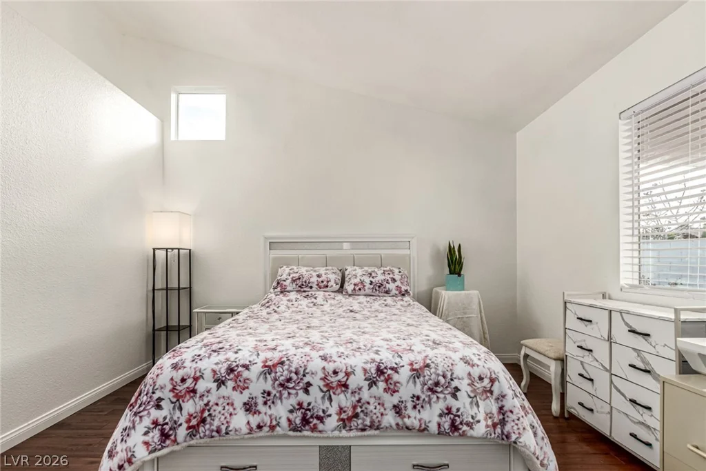 5931 Whalers Drift, North Las Vegas, NV 89031