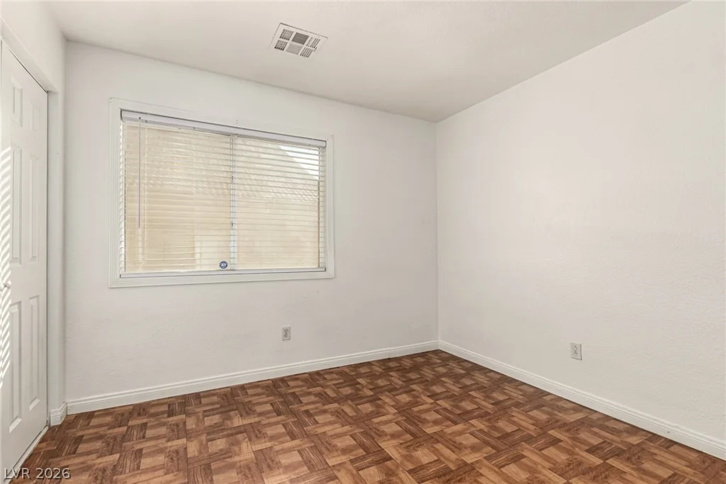 5931 Whalers Drift, North Las Vegas, NV 89031