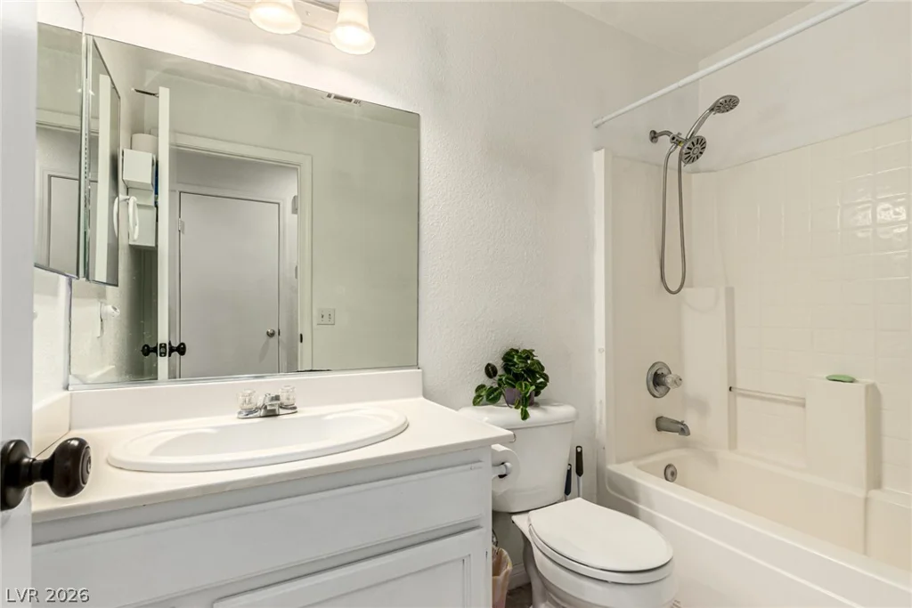5931 Whalers Drift, North Las Vegas, NV 89031