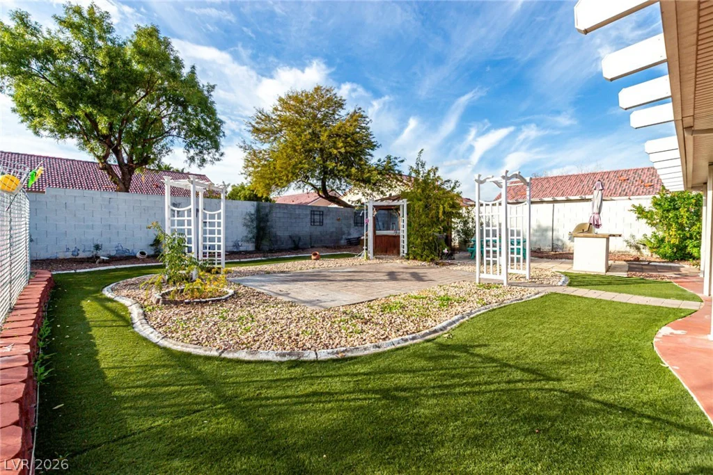 5931 Whalers Drift, North Las Vegas, NV 89031