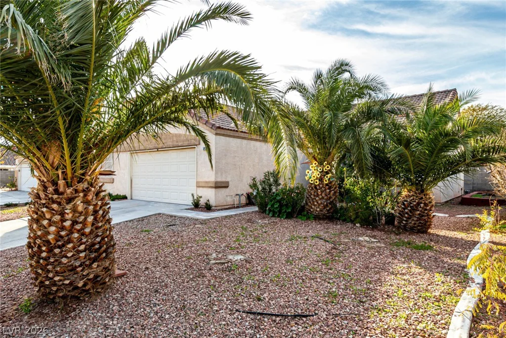 5931 Whalers Drift, North Las Vegas, NV 89031