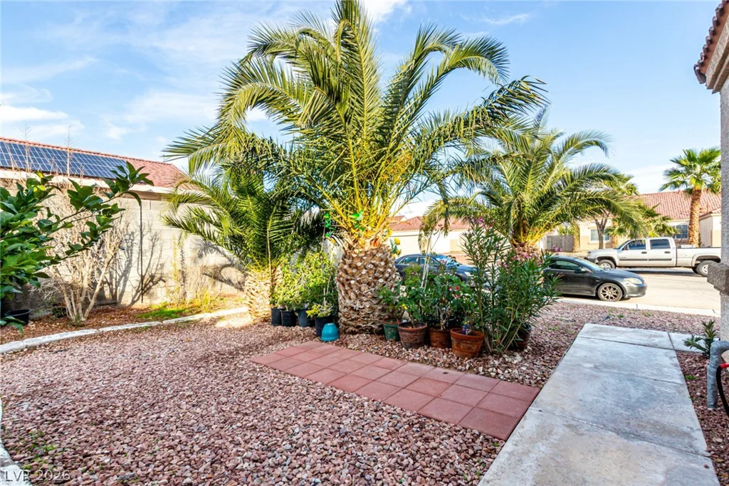 5931 Whalers Drift, North Las Vegas, NV 89031