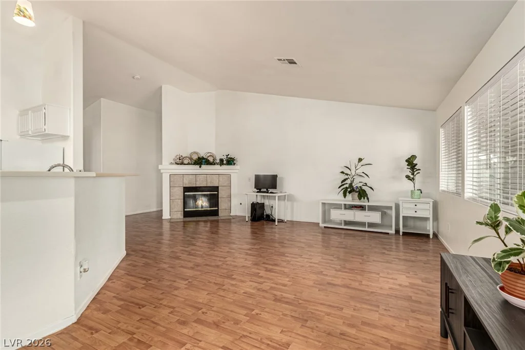5931 Whalers Drift, North Las Vegas, NV 89031