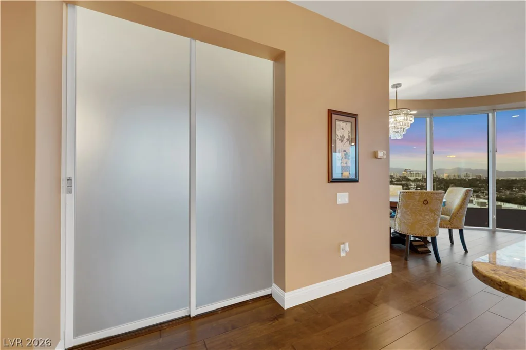 322 Karen, Las Vegas, NV 89109