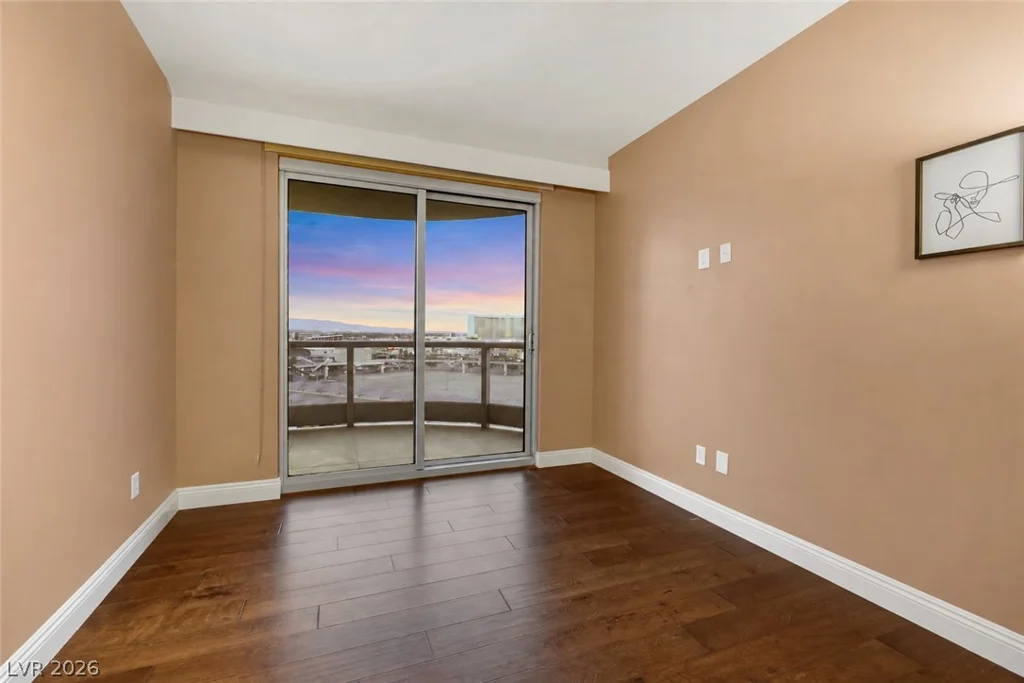 322 Karen, Las Vegas, NV 89109