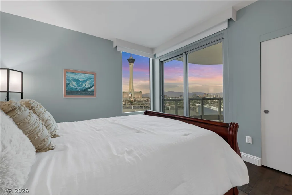 322 Karen, Las Vegas, NV 89109