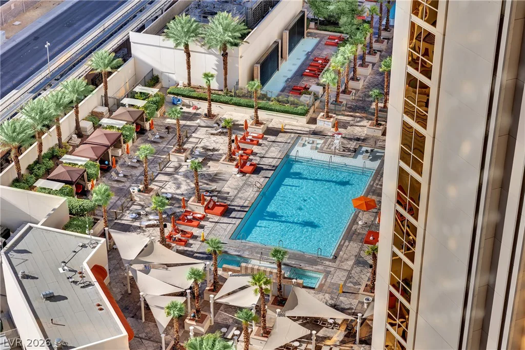 145 Harmon, Las Vegas, NV 89109