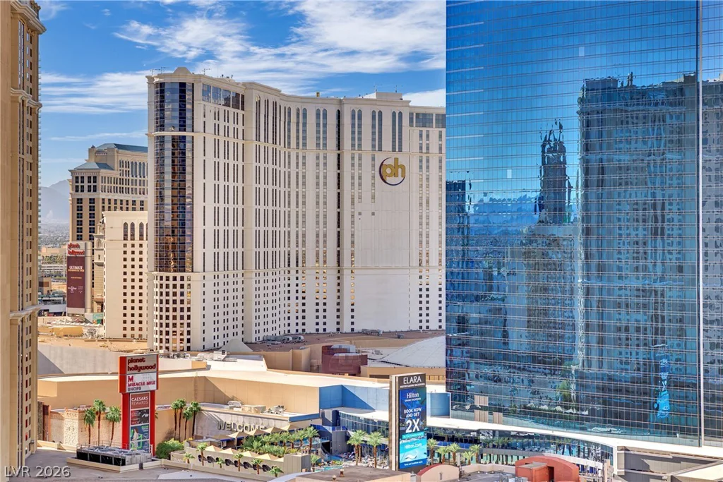145 Harmon, Las Vegas, NV 89109