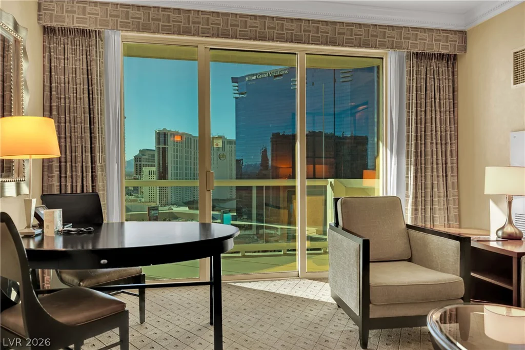 145 Harmon, Las Vegas, NV 89109