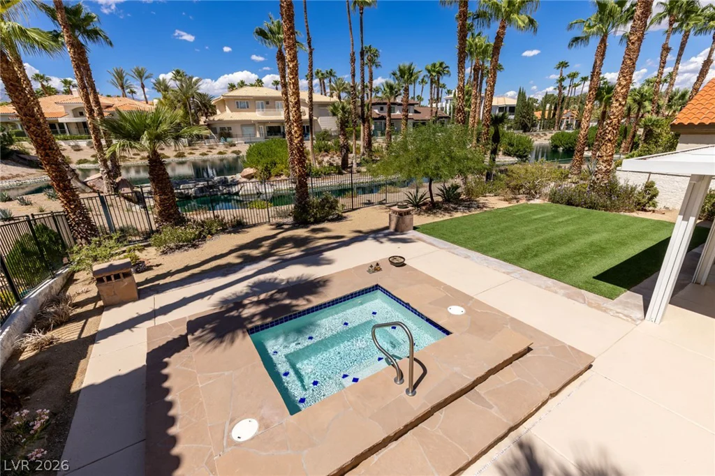 8812 Rainbow Ridge, Las Vegas, NV 89117