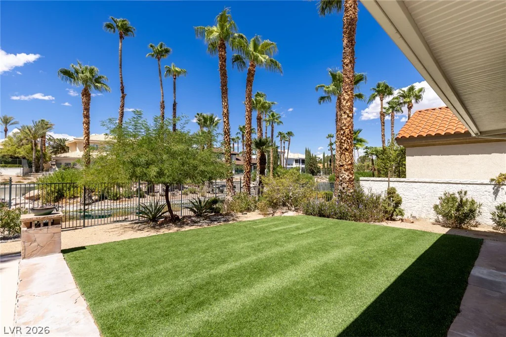 8812 Rainbow Ridge, Las Vegas, NV 89117