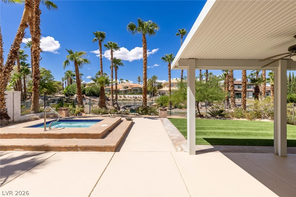 8812 Rainbow Ridge, Las Vegas, NV 89117