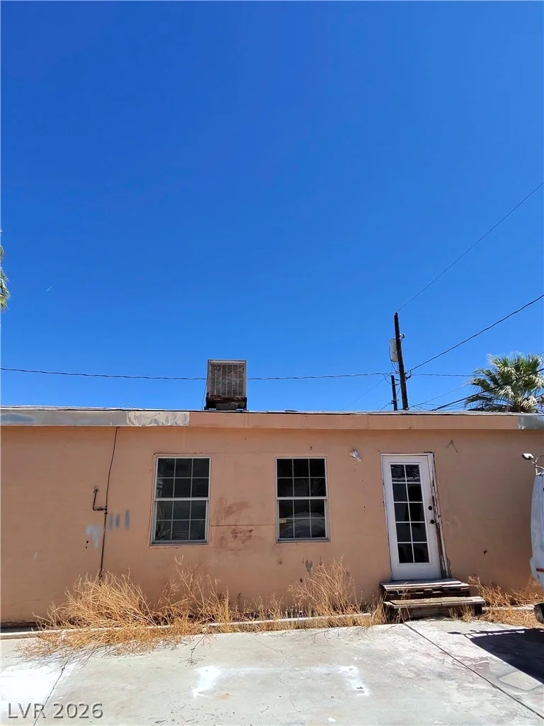 1217 10th, Las Vegas, NV 89104