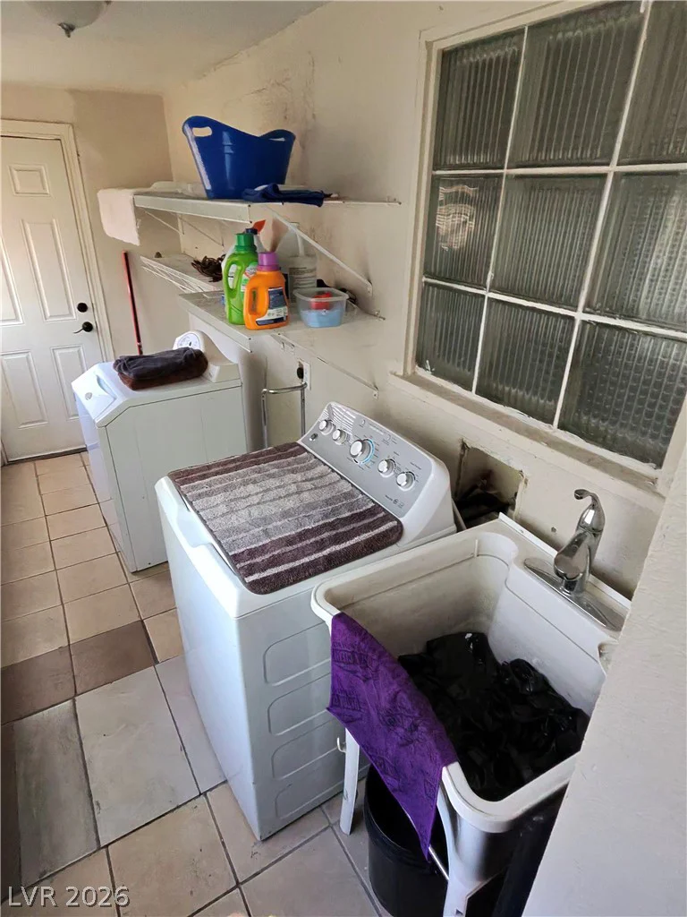 1217 10th, Las Vegas, NV 89104