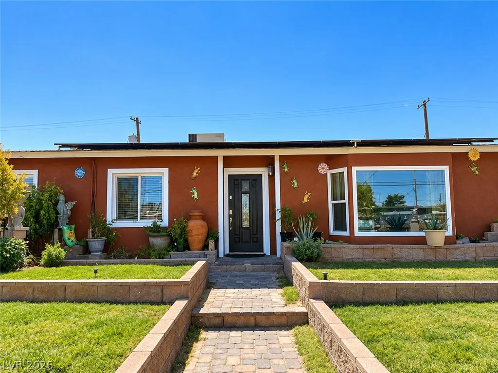4559 Nellis, Las Vegas, NV 89121