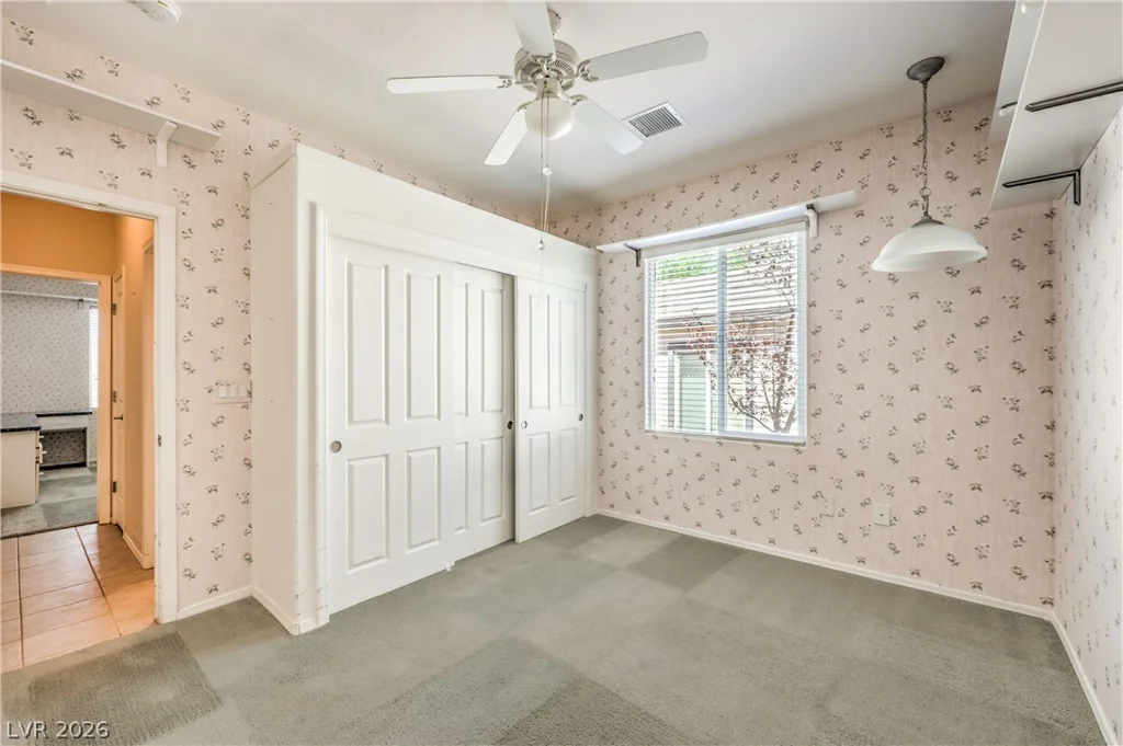 2512 Cosmic Dust, Henderson, NV 89044