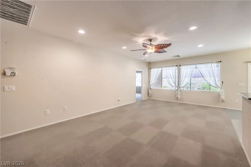 2512 Cosmic Dust, Henderson, NV 89044