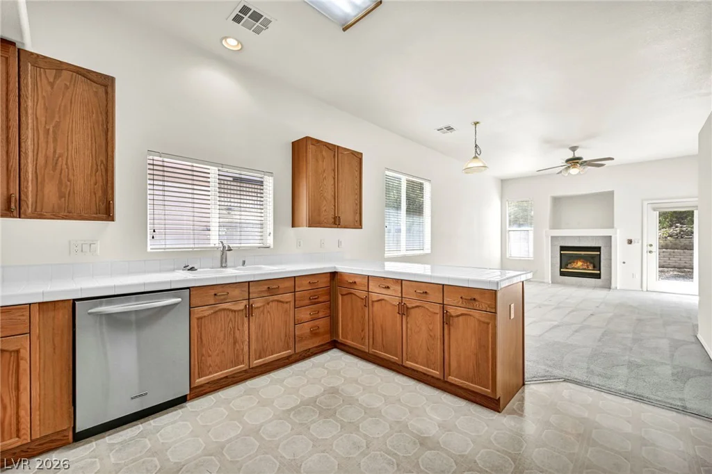 89 Saint Johns Wood, Henderson, NV 89002