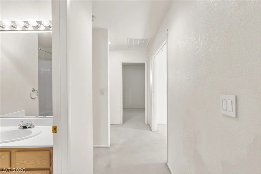 5602 Calais, Las Vegas, NV 89118