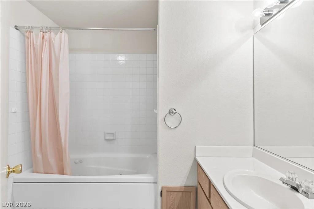 5602 Calais, Las Vegas, NV 89118
