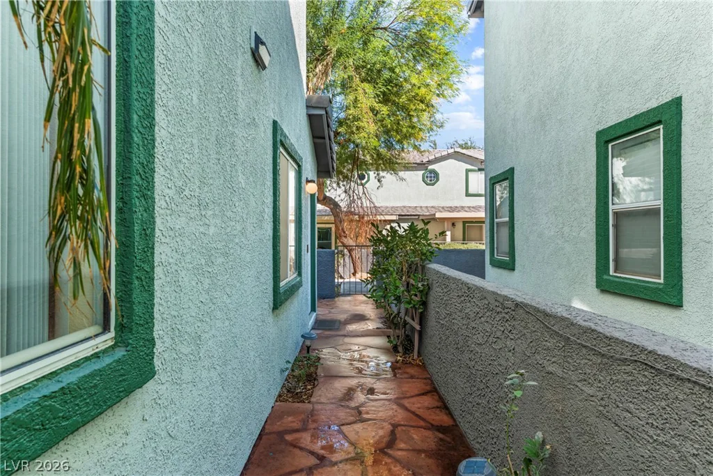5602 Calais, Las Vegas, NV 89118