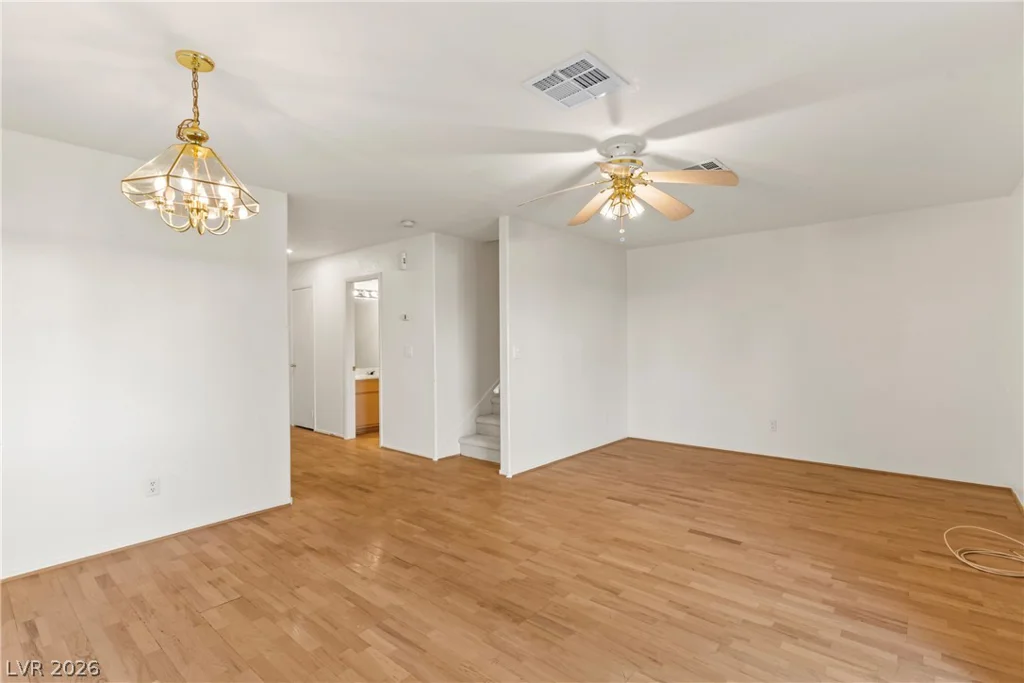 5602 Calais, Las Vegas, NV 89118