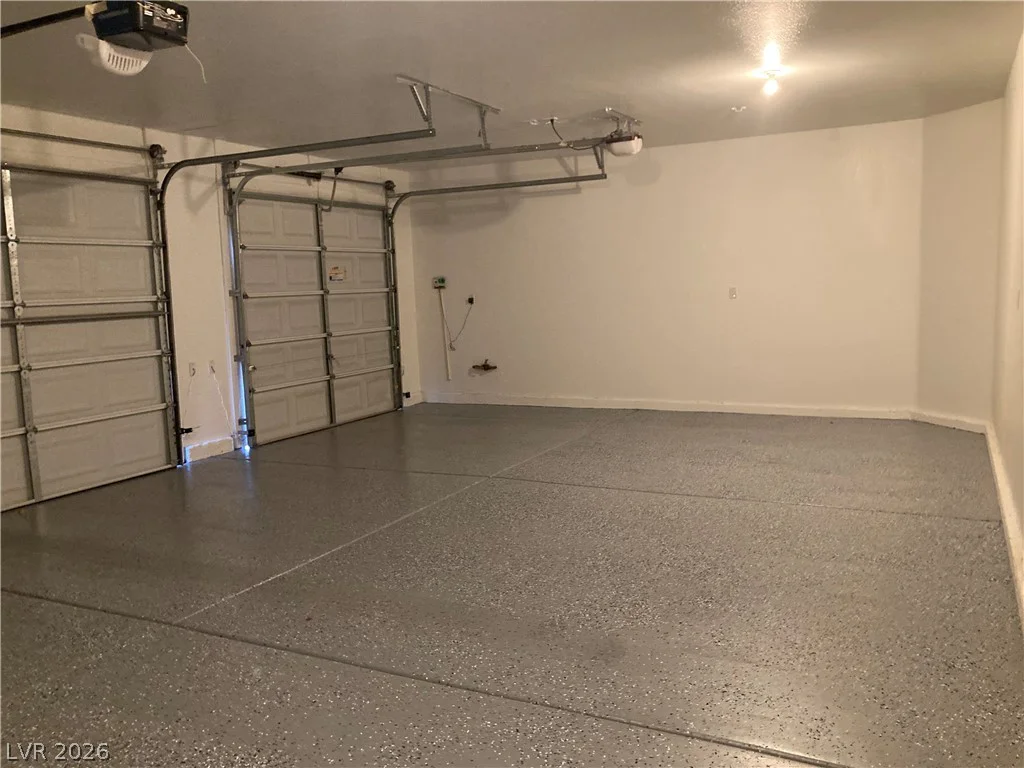 8877 Waltzing Waters, Las Vegas, NV 89147