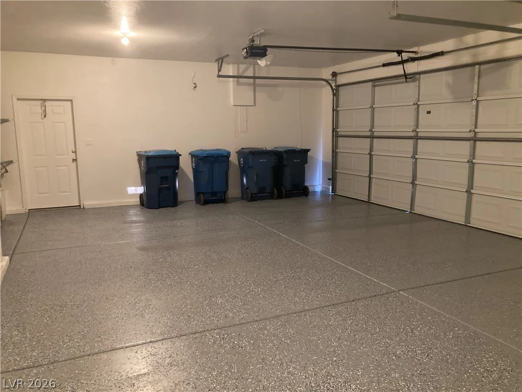 8877 Waltzing Waters, Las Vegas, NV 89147