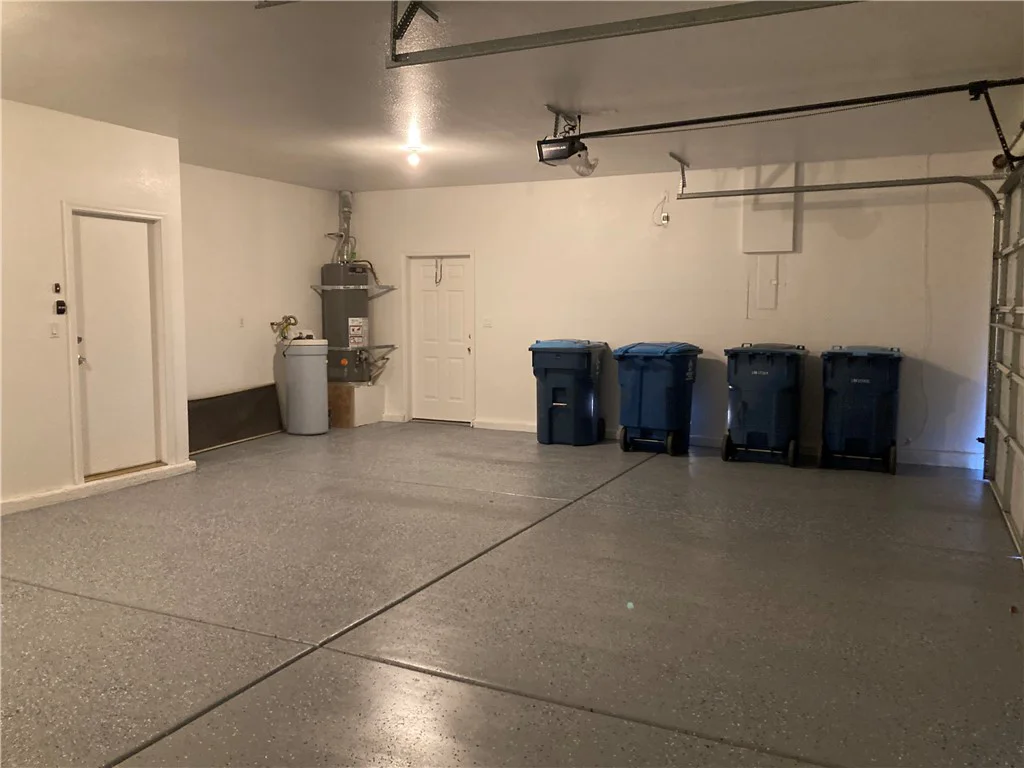 8877 Waltzing Waters, Las Vegas, NV 89147