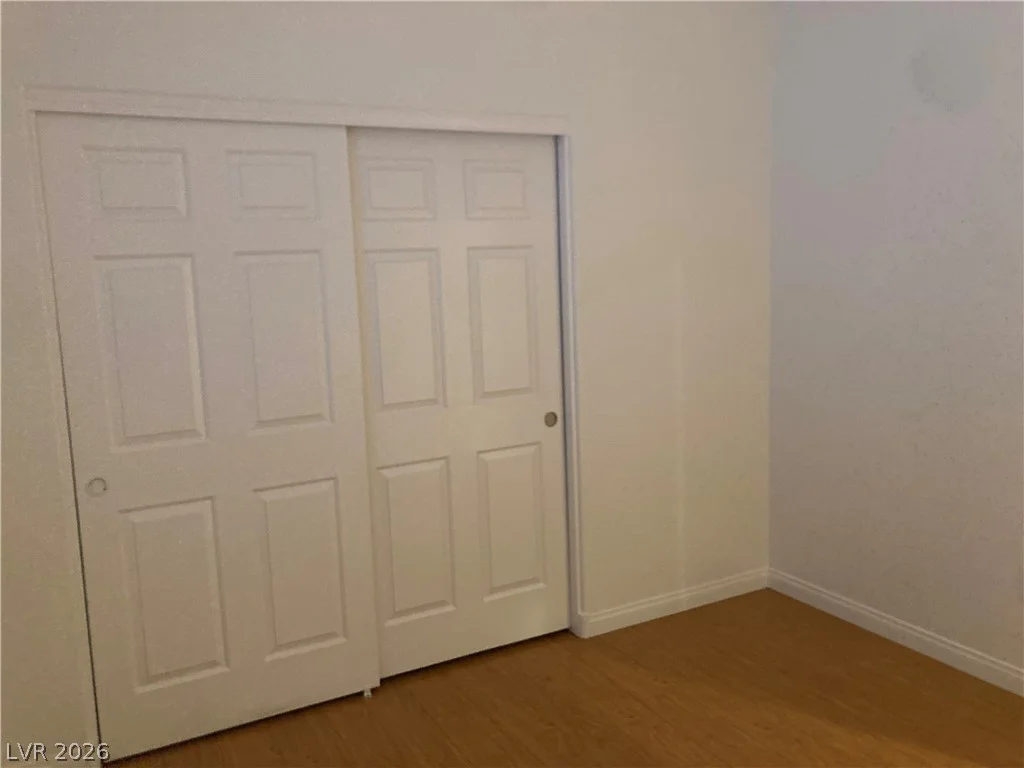 8877 Waltzing Waters, Las Vegas, NV 89147