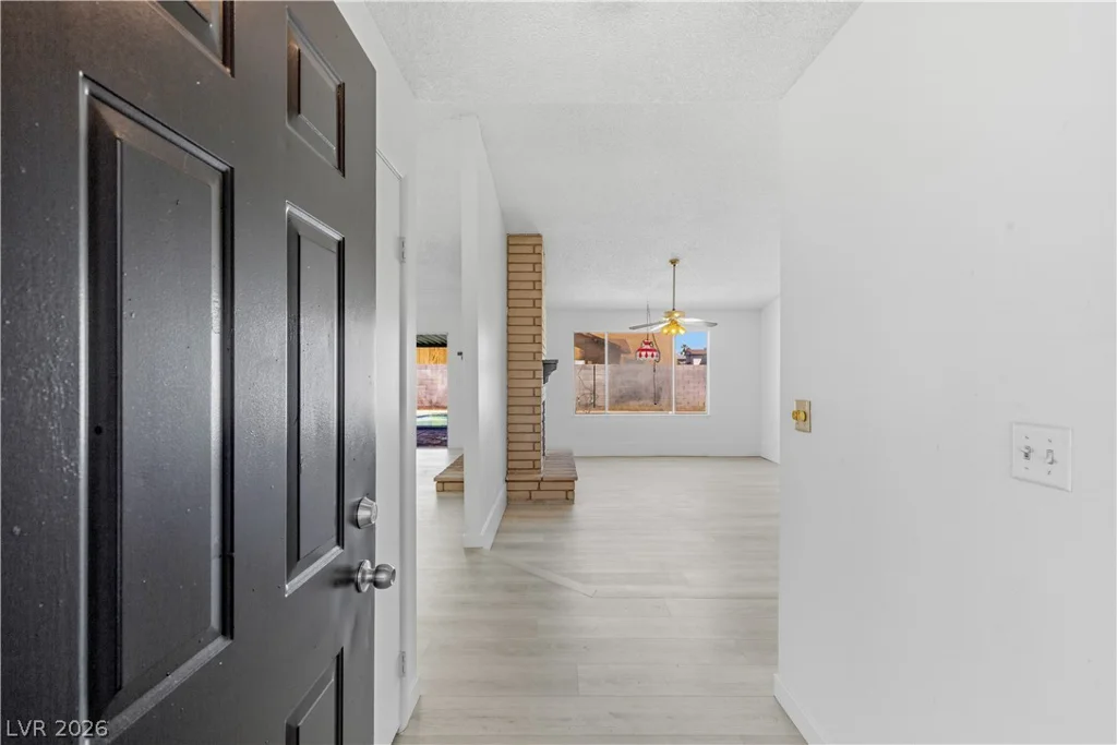 6058 Mirror Lake, Las Vegas, NV 89110