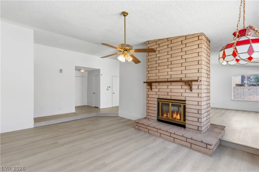 6058 Mirror Lake, Las Vegas, NV 89110