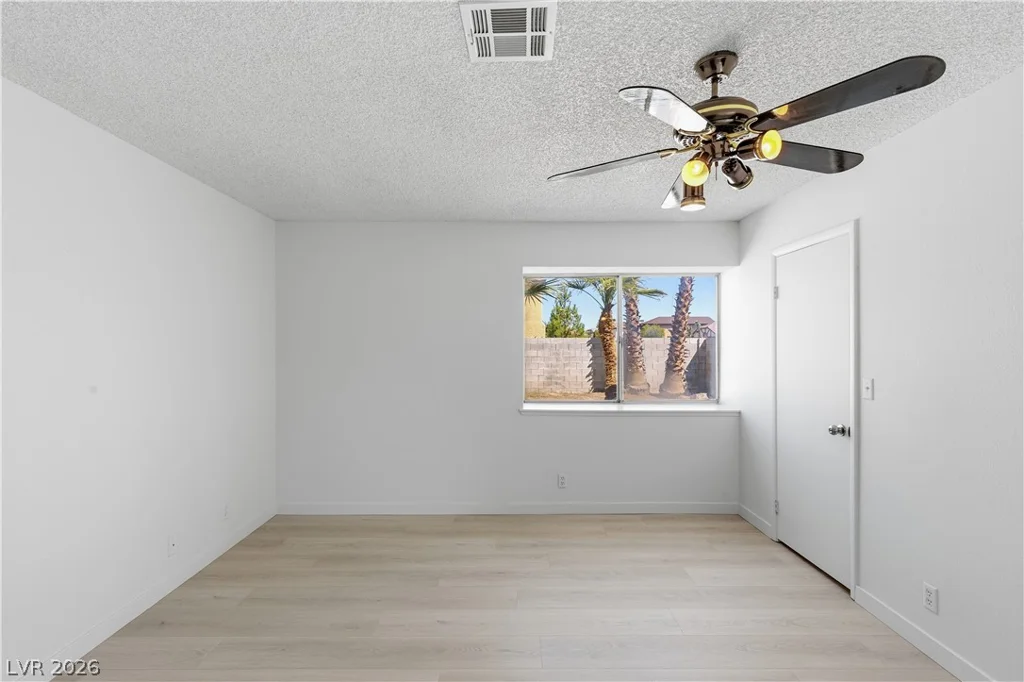 6058 Mirror Lake, Las Vegas, NV 89110