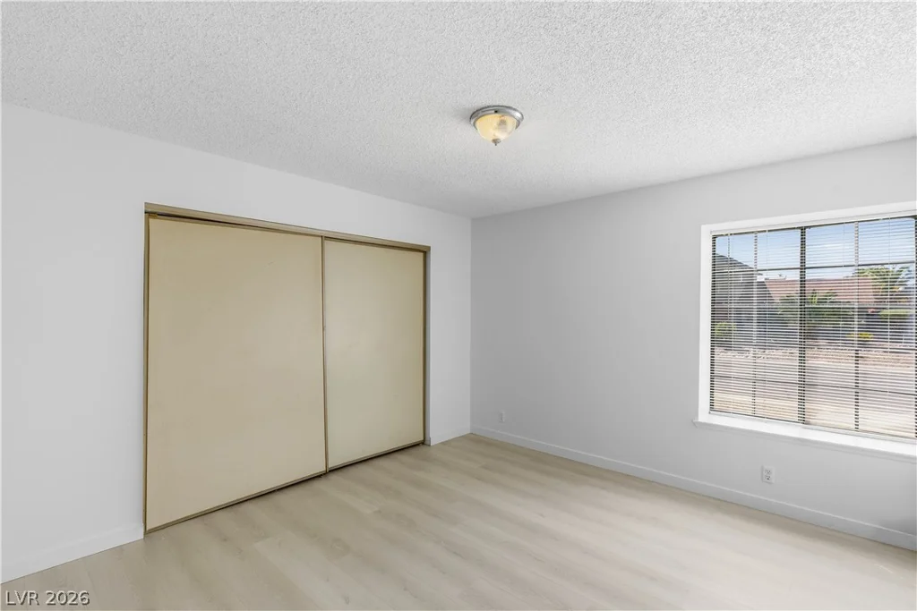 6058 Mirror Lake, Las Vegas, NV 89110