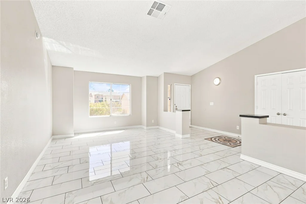 6356 Mint Frost, Las Vegas, NV 89108