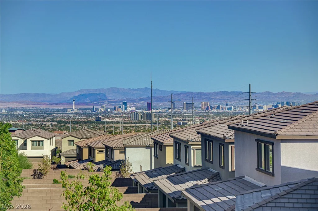 103 Medianoche, Las Vegas, NV 89138