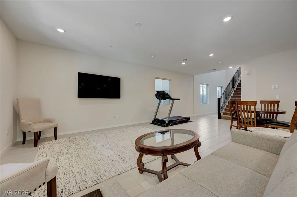 103 Medianoche, Las Vegas, NV 89138
