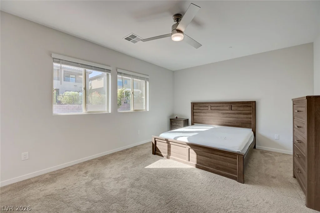 103 Medianoche, Las Vegas, NV 89138